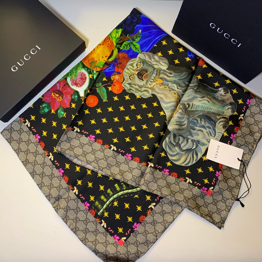 NWT Gucci Scarf Silk Dogs&Vase Print - Picture 2 of 8